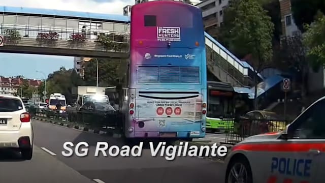 白沙巴士冲过栏杆撞汽车 三人送院