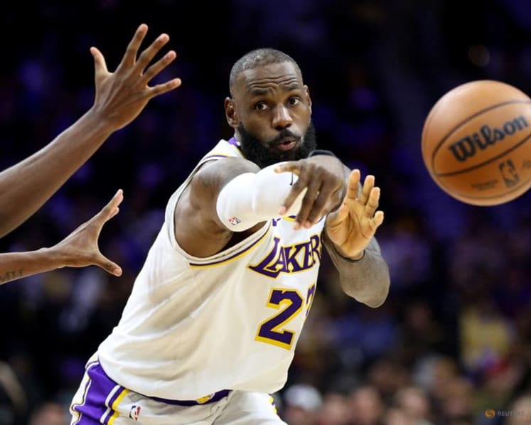 NBA-LeBron James to wear No. 23 as 76ers officially announce his signing