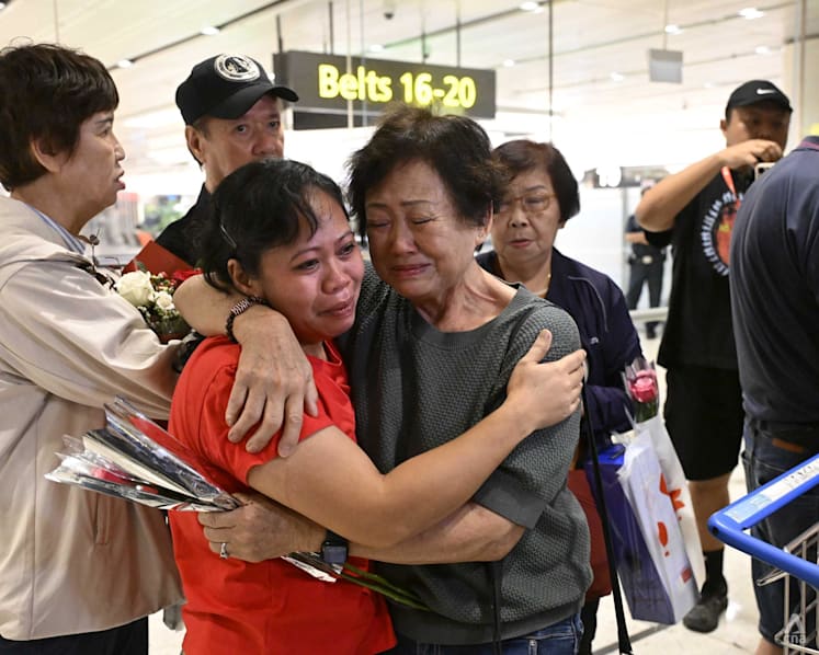Emotional homecoming for Singaporeans caught in Hat Yai floods; 893 have reached out to MFA so far