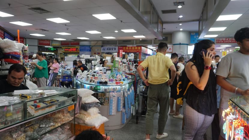 How the world’s largest electronics market in Shenzhen is feeling the heat from China’s power bank crackdown How the world’s largest electronics market in Shenzhen is feeling the heat from China’s power bank crackdown