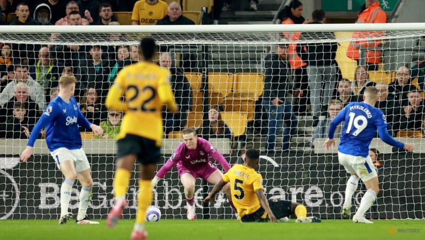 Wolves bounce back to grab 1-1 draw with Everton
