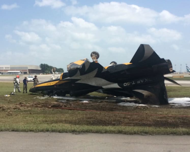 170 flights delayed at Changi Airport after plane crash at Airshow