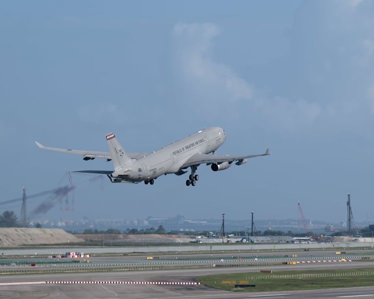 RSAF moving to new runway as part of Paya Lebar Air Base relocation plans RSAF moving to new runway as part of Paya Lebar Air Base relocation plans