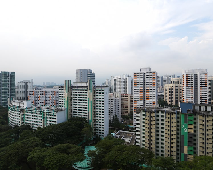 Can HDB clarify its communication policy on flat inheritance?