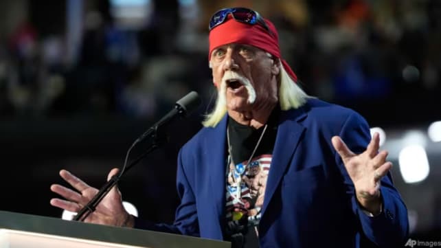 Legenda WWE Hulk Hogan meninggal dunia pada usia 71 tahun