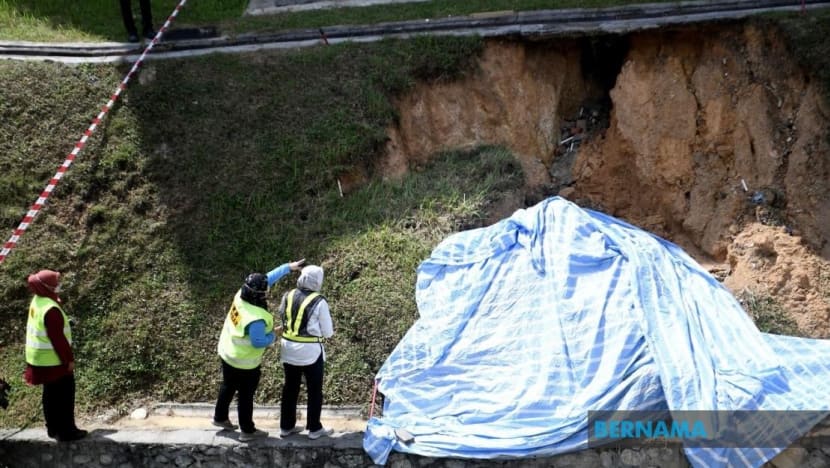 Tiga kejadian tanah runtuh dilaporkan di Kuala Lumpur