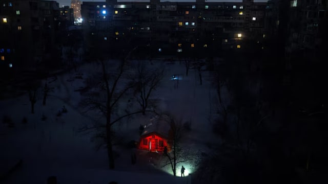 俄军出动200多架无人机夜袭乌克兰 造成至少两人死亡数十人伤