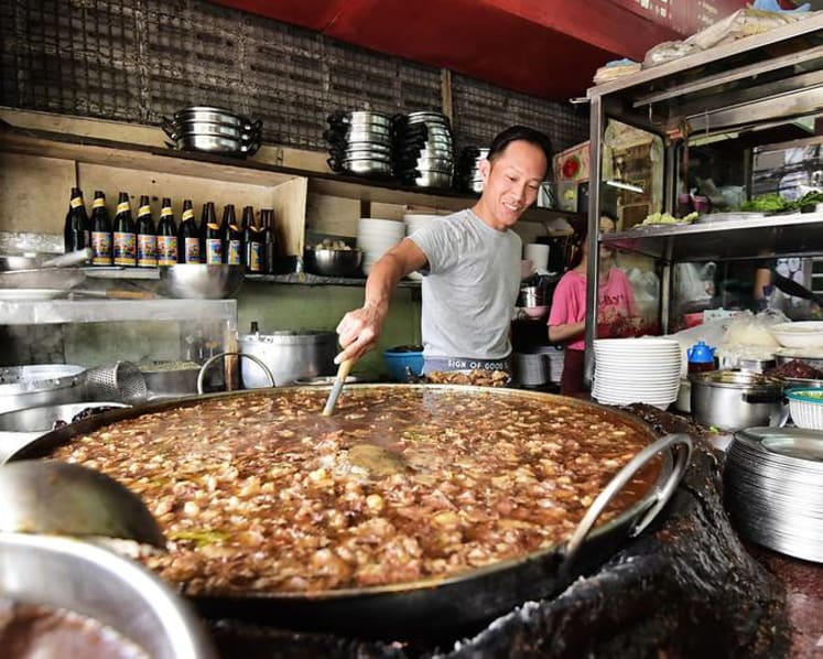 Beef noodle soup that's been simmering for 40 years delivers a taste of old Thailand