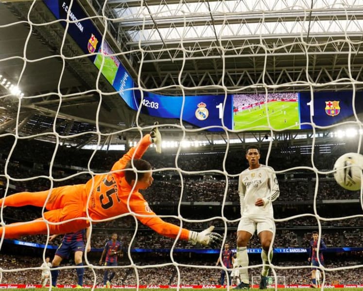 Mbappe and Bellingham strike as Real Madrid edge Barcelona 2-1 in fiery El Clasico