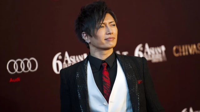 日本男星GACKT超“受伤”，被吉隆坡机场安检人员质疑“你是男的吗？”
