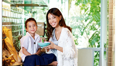 Jamie Yeo Is Married For The Third Time... And She's Five Months Pregnant! Congrats!