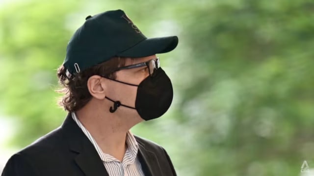 拥有儿童猥亵照片 南大前研究员判监六个月