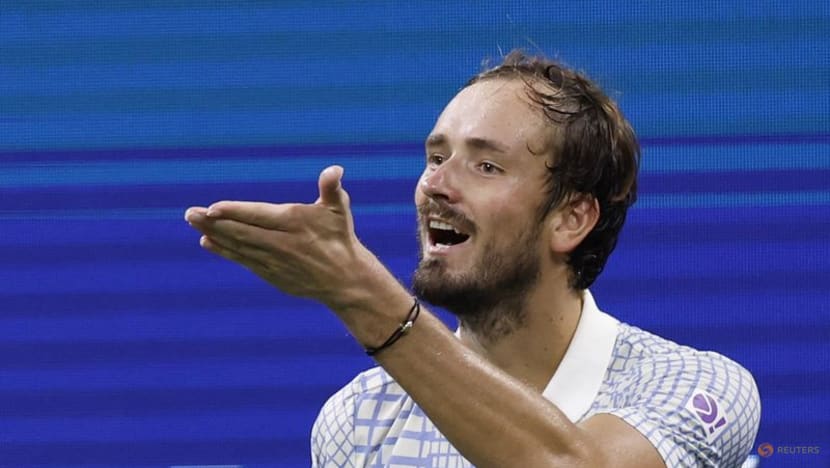 Medvedev fined $42,500 for US Open antics Medvedev fined $42,500 for US Open antics
