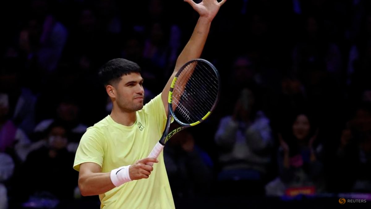 Alcaraz beats Sinner in South Korea exhibition match