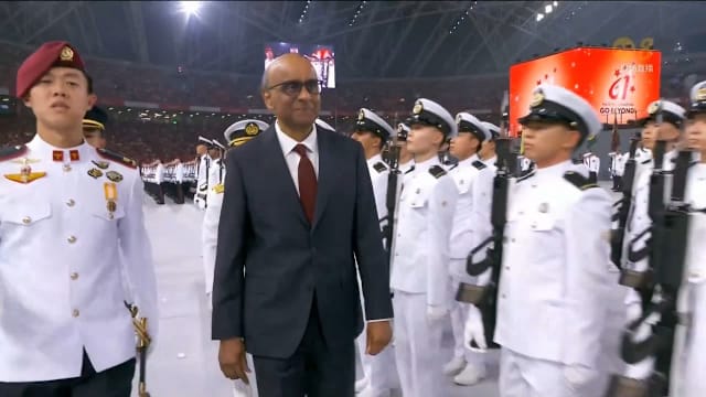 【国庆2026】尚达曼总统抵达庆典现场 检阅礼正式开始