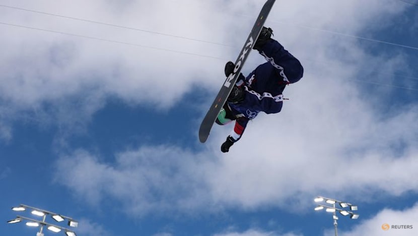 Snowboard-Kim flies into halfpipe final on the hunt for third gold