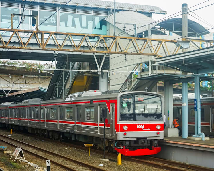 Perjalanan KRL Bogor-Jakarta Kota dikurangi hingga 30 September, DPR desak KAI siapkan kereta cadangan