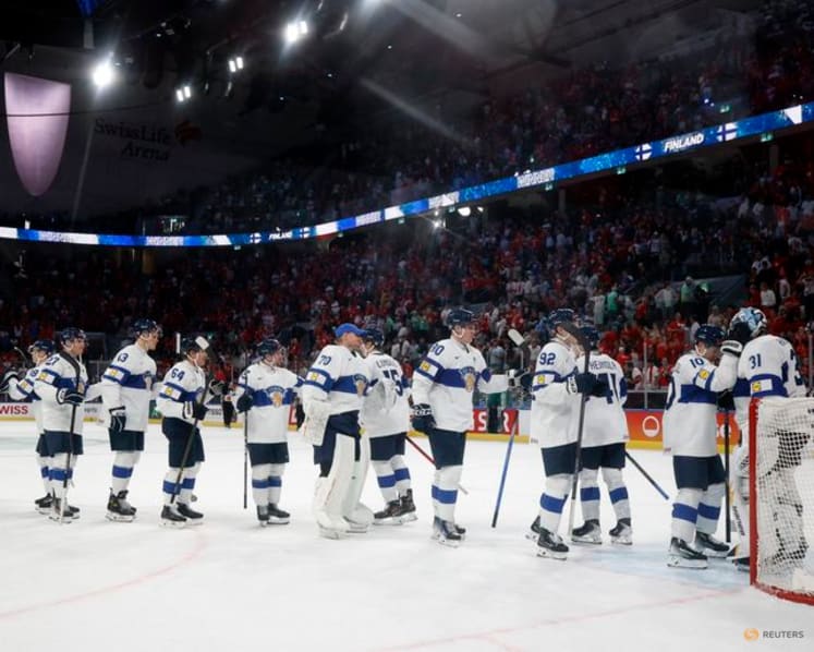Ice Hockey-Feisty Finland beat Canada to make world championship final
