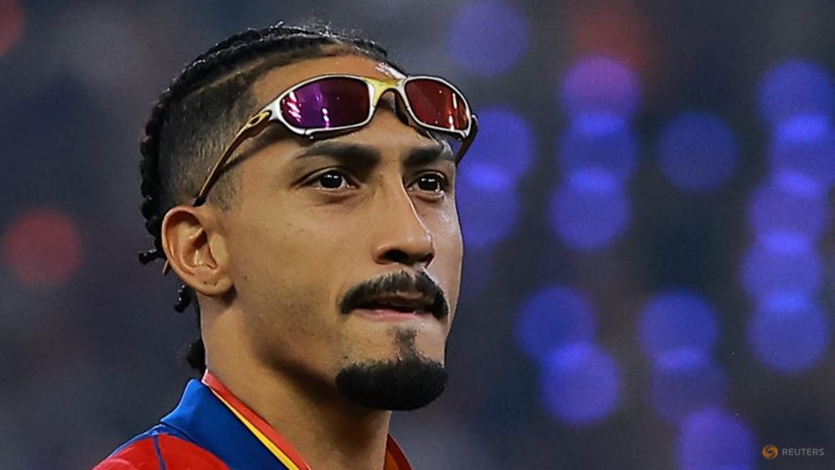 Raphinha in doubt for Sociedad game as Barca look to stretch LaLiga lead