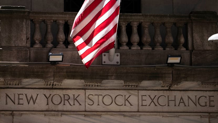 US stocks fall as Treasury yields rise and oil prices climb