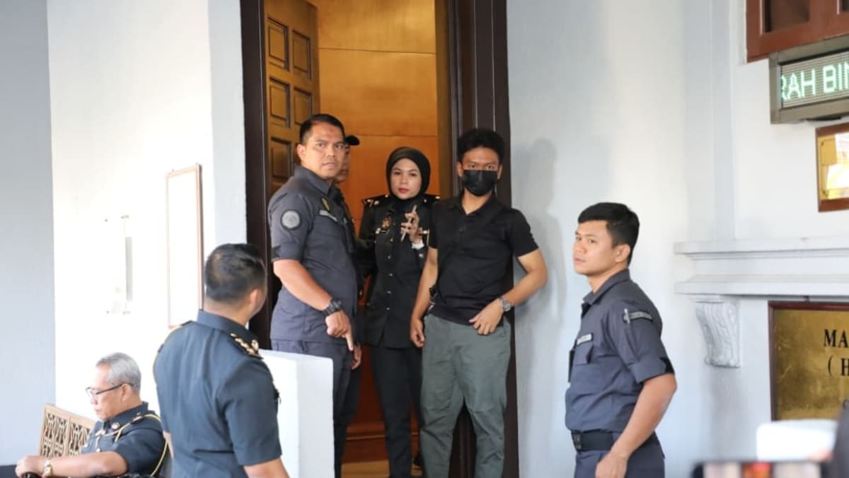 Singaporean man, 25, to serve public cleaning order in KL after conviction under stricter anti-littering law