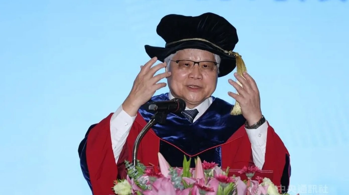 台积电董事长：中国机器人“跳来跳去 没用 好看而已”