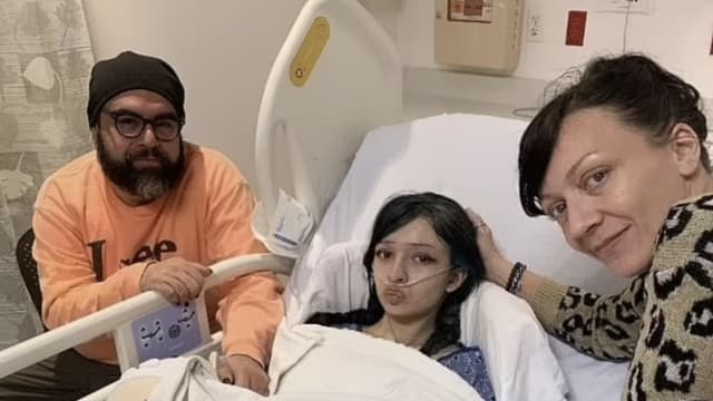 为爱吸电子烟险丧命 美国少女警告不要碰电子烟