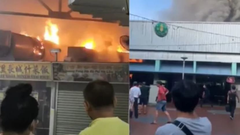 1 individu dibawa ke SGH kerana kelecuran selepas gerai pusat penjaja Marsiling terbakar