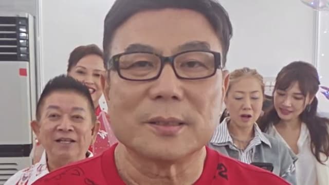 《AI拼才会赢》遭恶意攻击，梁志强导演直播怒斥酸民行为