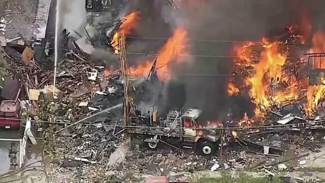 美国得州公寓爆炸后起火 至少三死五伤 死者包括孩童
