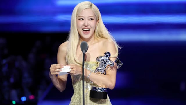 BLACKPINK Rosé勇夺VMA“年度歌曲”，成首位获此殊荣K-pop歌手！