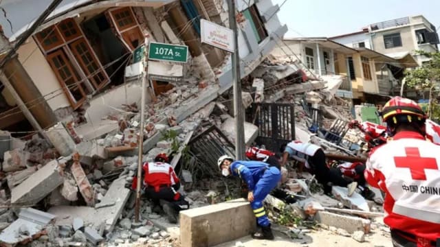 缅甸地震死亡破2700人 救援组织吁紧急援助