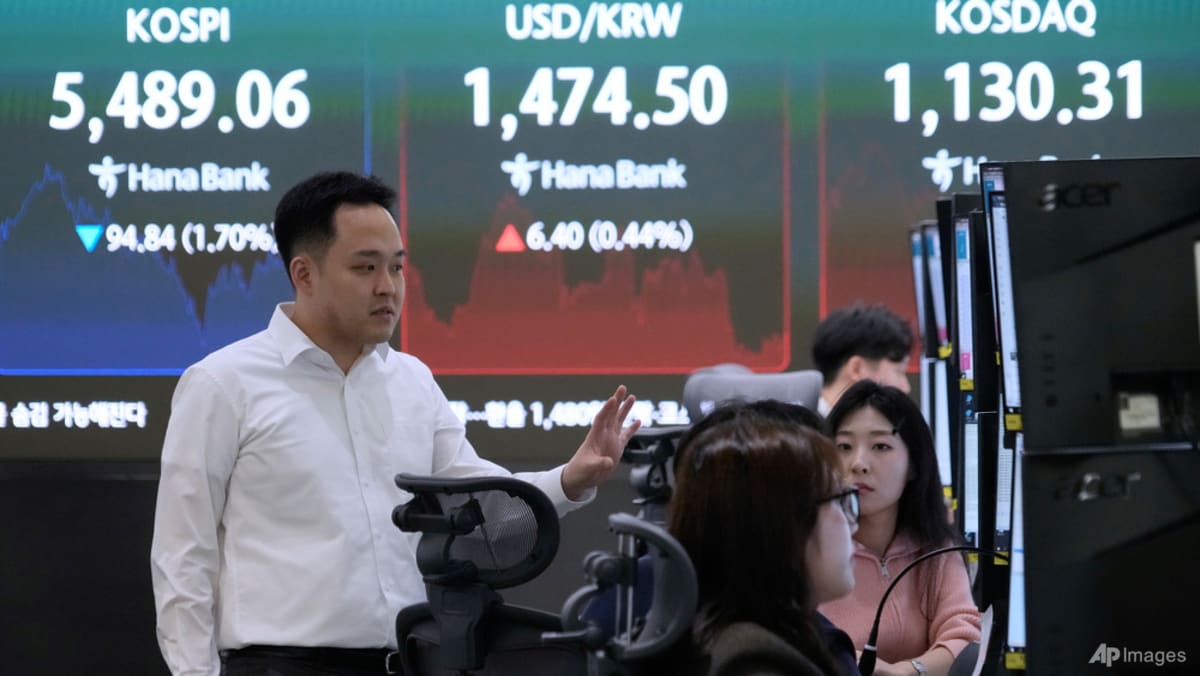 Most Asian equities drop as Mideast crisis rages, though oil dips