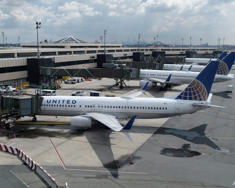 United Airlines posts US$646 million loss in Q4