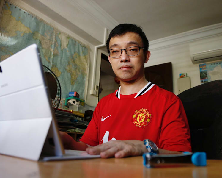 Touched by kindness of strangers, S’porean with cerebral palsy pays it forward