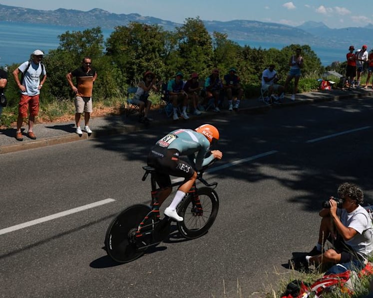 Tarling to compete in Vuelta a Espana days after brother's death