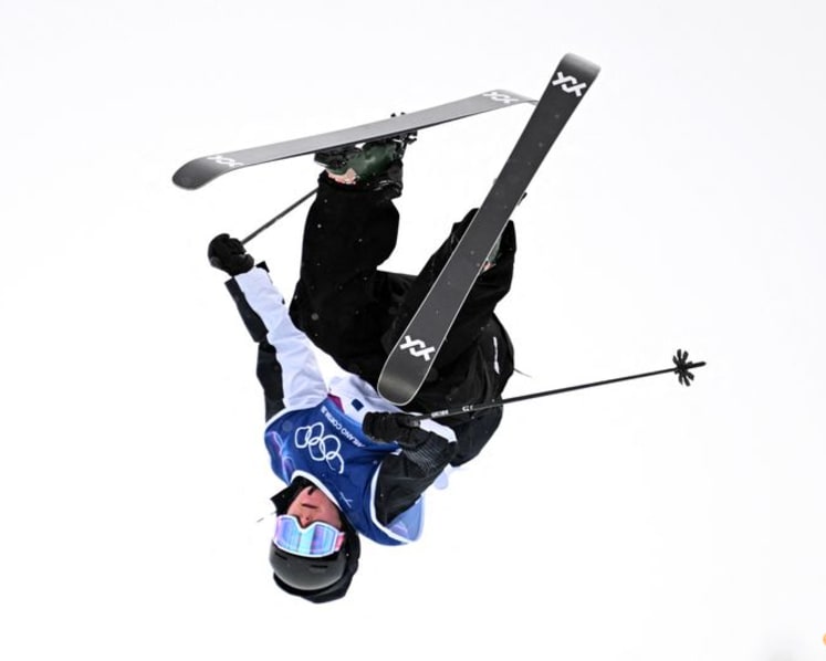 Freestyle-World champion Melville Ives crashes out of halfpipe qualifiers