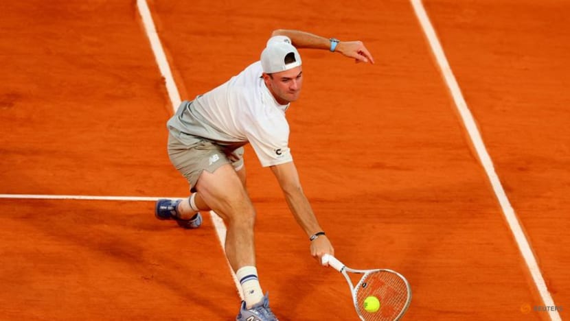 Alcaraz bludgeons Paul to reach French Open semis, Swiatek to face Sabalenka