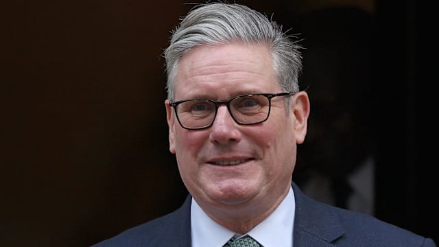 斯塔默：英国不必在与美中关系之间做选择