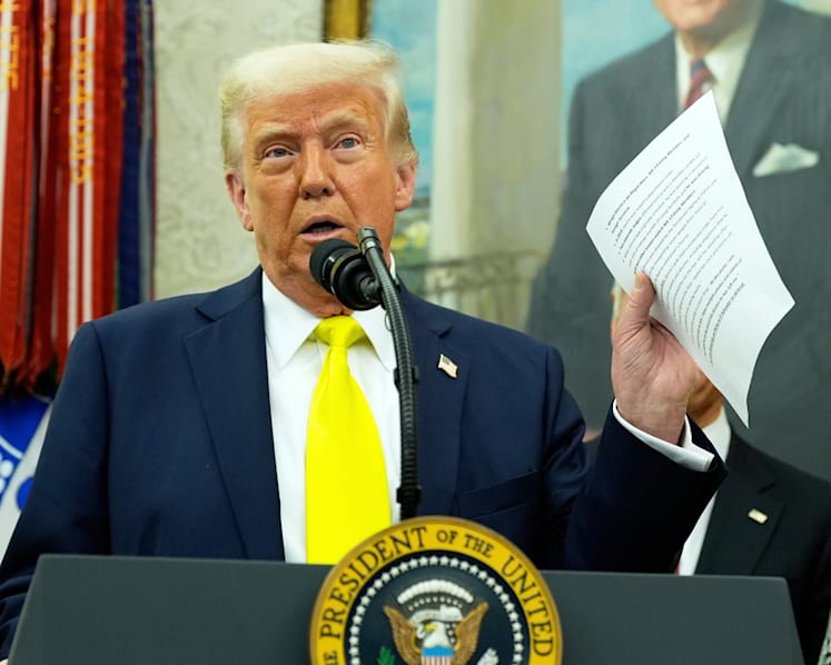 Trump says US will soon 'take a pass' if no Ukraine deal