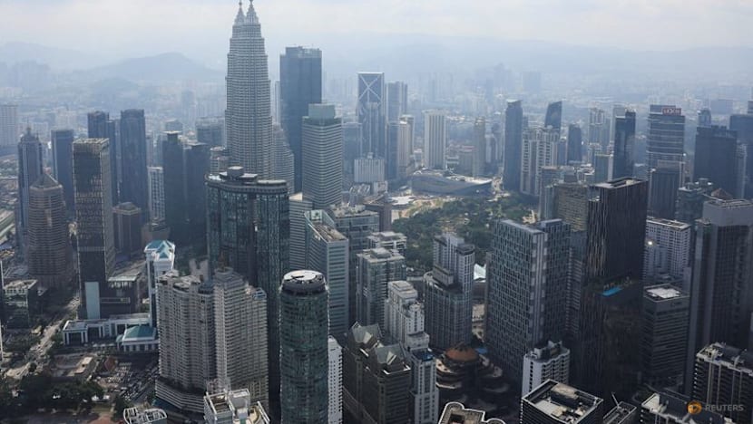 Malaysia economic growth hits 4.9% in 2025, beating forecasts, advance estimate shows