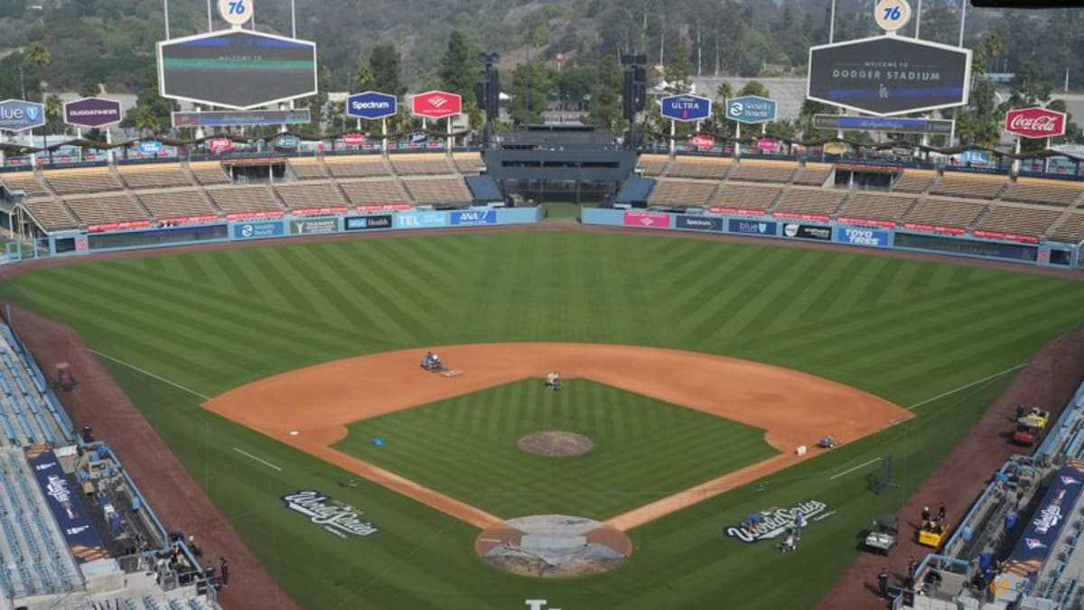 Baseball-Dodgers swing for World Series three-peat in new MLB season