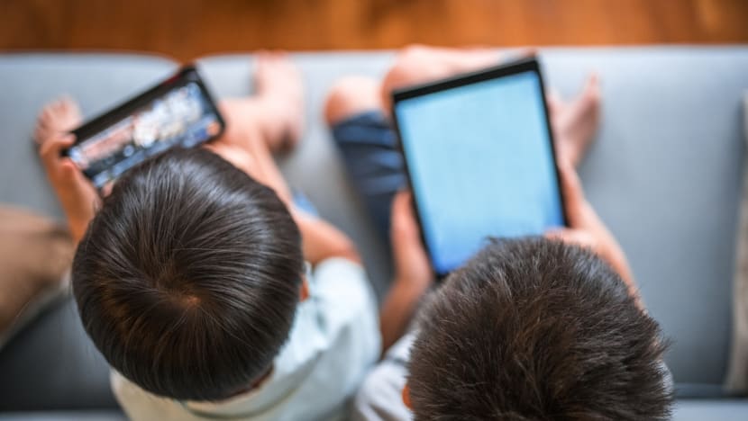 Commentary: Raising kids screen-free cannot be done by parents alone Commentary: Raising kids screen-free cannot be done by parents alone