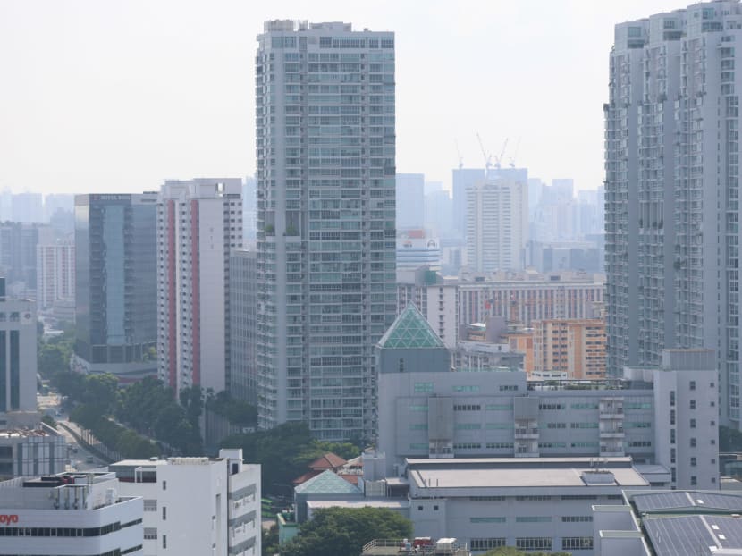 The haze seen from Kallang at around 4pm on Oct 8, 2023. 