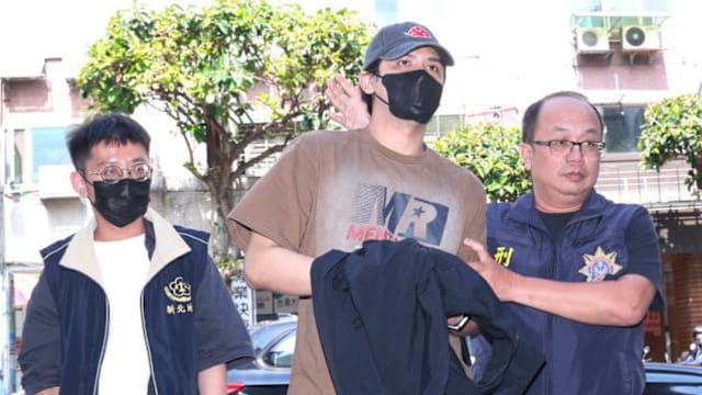 陈零九涉以万元造假高血压逃兵，双手上铐被带回住家搜证！