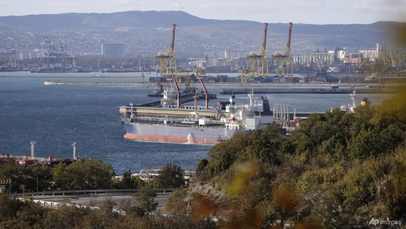 India accuses EU, US of double standard over Russian trade India accuses EU, US of double standard over Russian trade