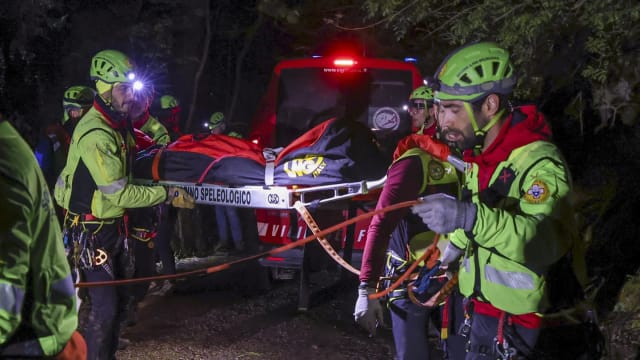 意大利发生观光缆车坠落事故 酿四死一伤