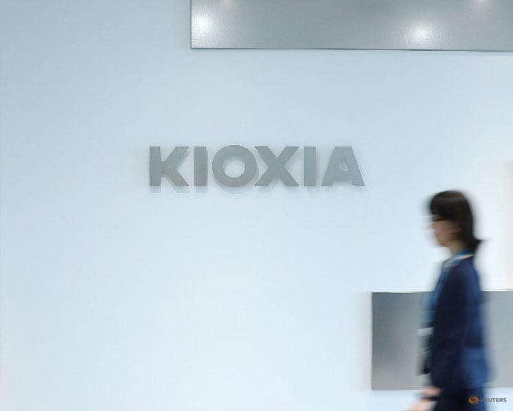 Kioxia considers raising $10 billion in US listing, Bloomberg News reports