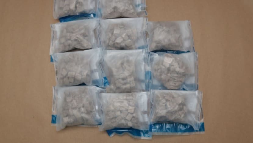 10 people arrested, S$239,300 worth of drugs seized in CNB raids; 1 suspect flees from residential unit via window 10 people arrested, S$239,300 worth of drugs seized in CNB raids; 1 suspect flees from residential unit via window