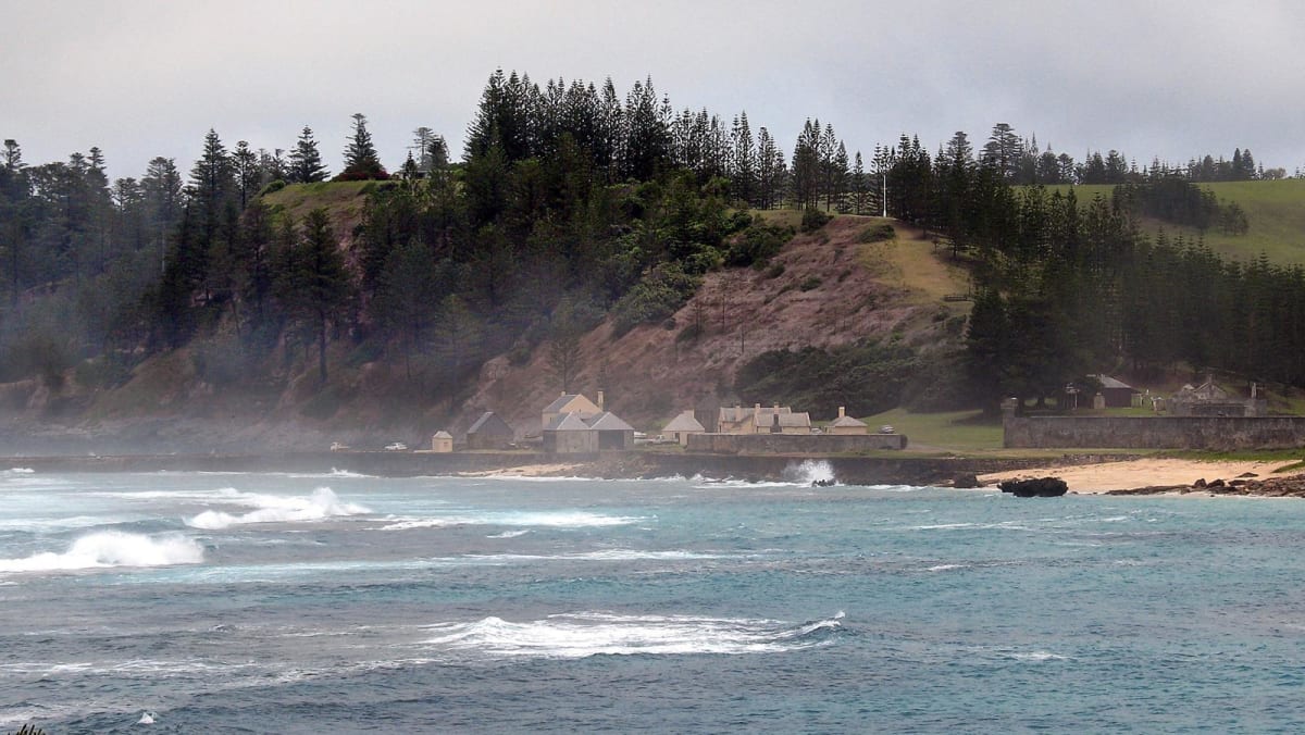 Australia baffled by 29% US tariff on small island Australia baffled by 29% US tariff on small island